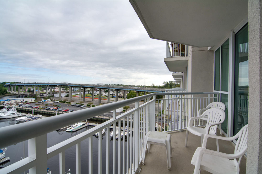 harbourgate marina club