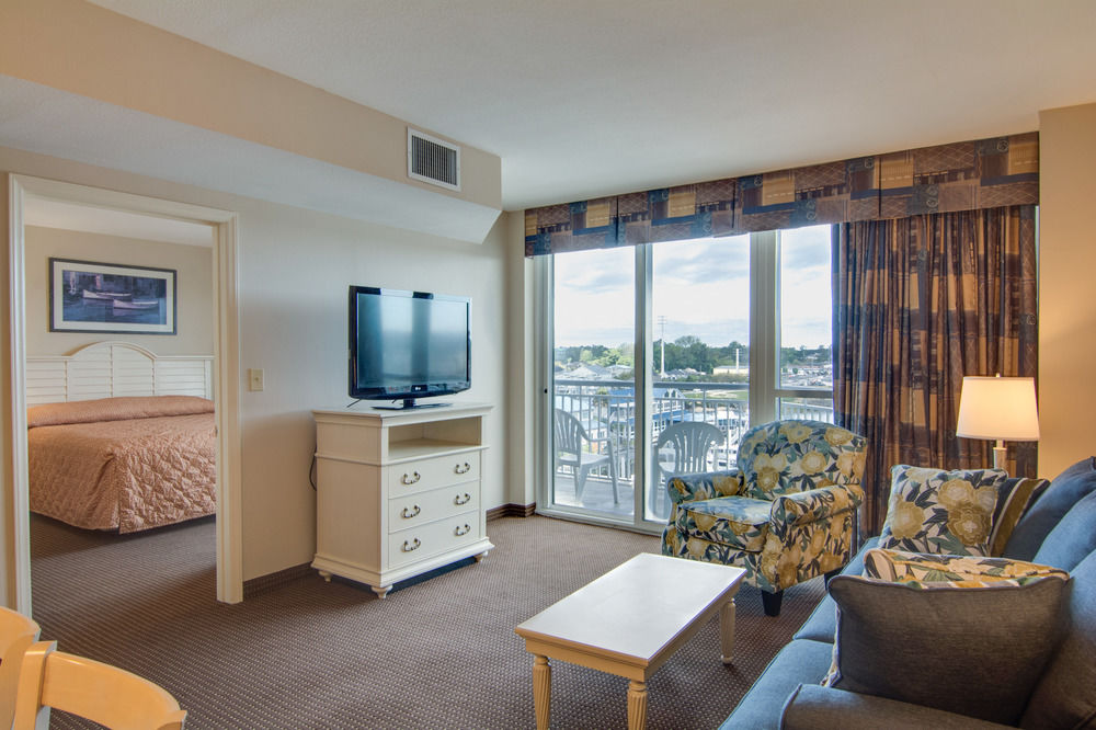 harbourgate marina club