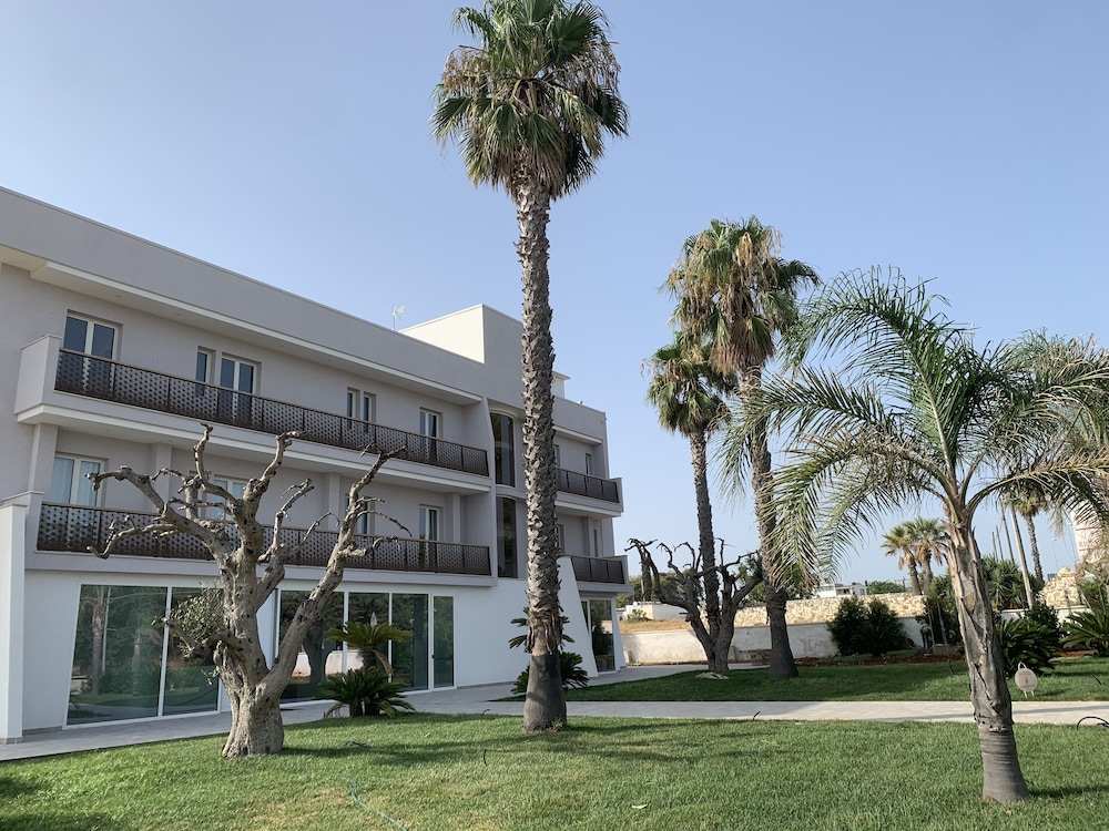 hotel posidonia