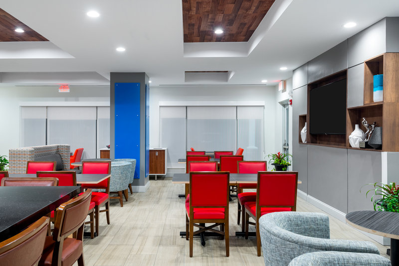 holiday inn express and suites florence i 95 and i