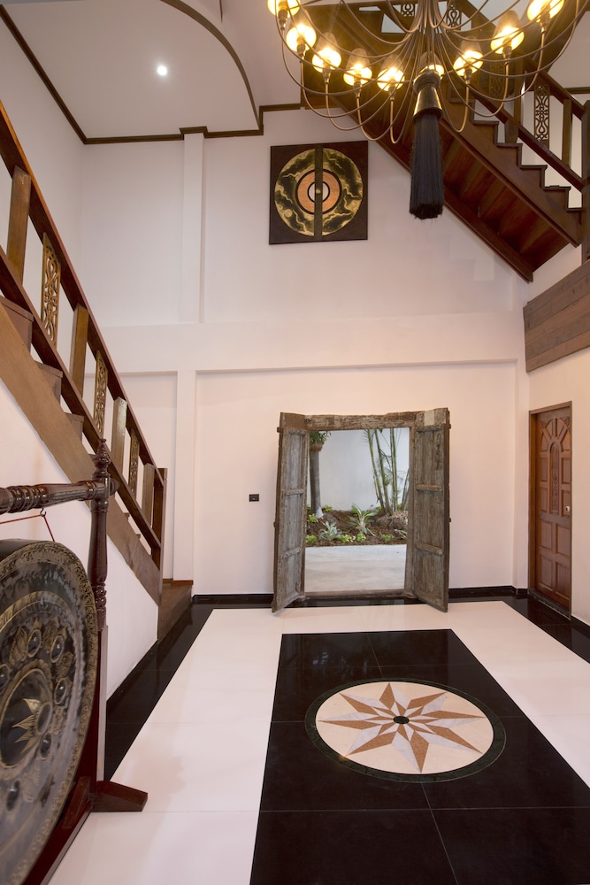 paradise island estate