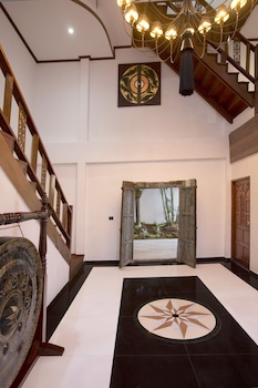 paradise island estate