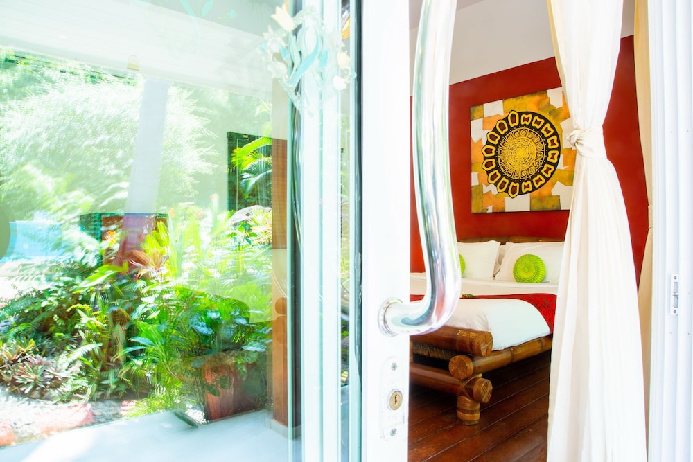 paradise island estate