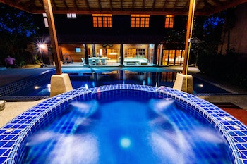 paradise island estate