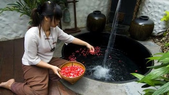 paradise island estate