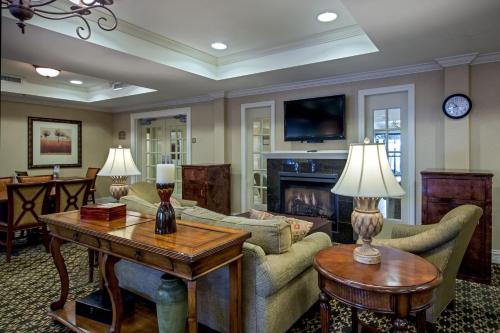 holiday inn express and suites flowood by ihg