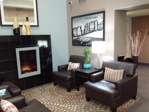 Super 8 By Wyndham Peterborough,Gannon Village>>Bailieboro,2 star