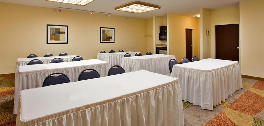 comfort inn and suites