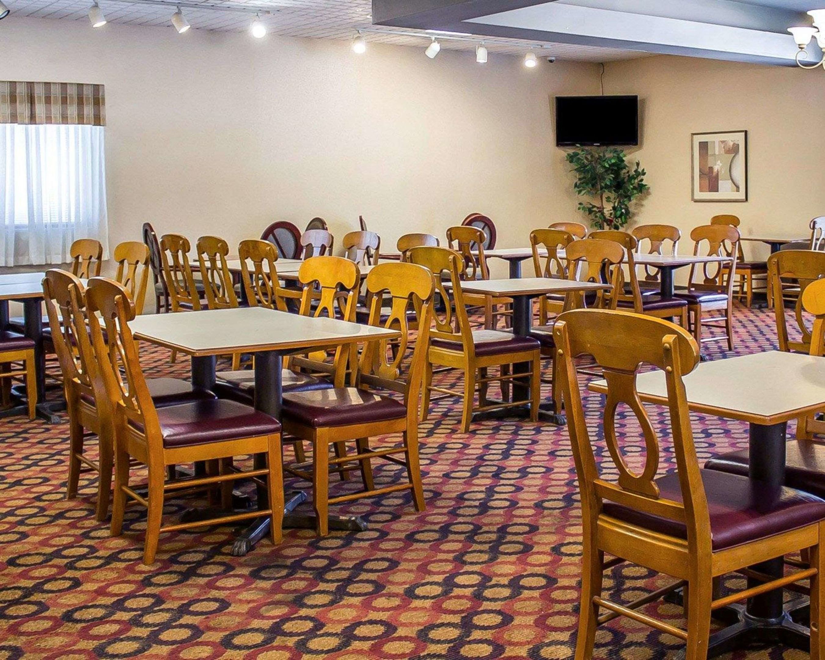 wilkes barre inn and suites