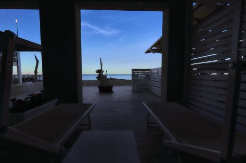 hotel cecina beach