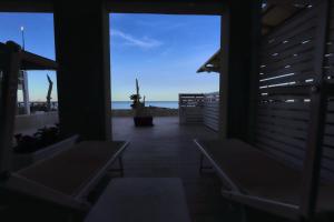hotel cecina beach