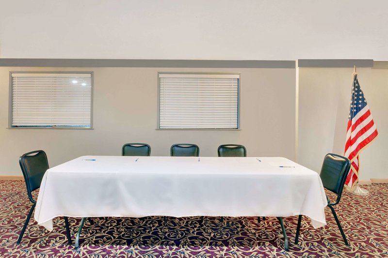 knights inn evanston