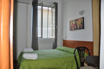 freedom traveller hostel
