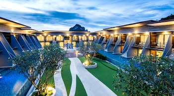 the phu beach hotel