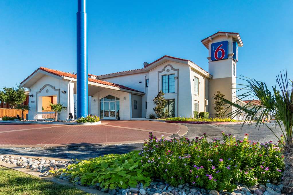 motel 6 euless tx dfw west