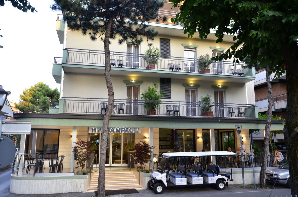 hotel sampaoli