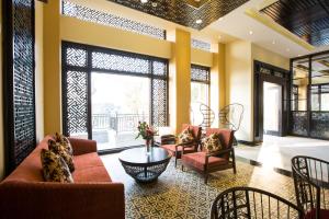 royal riverside hoi an hotel
