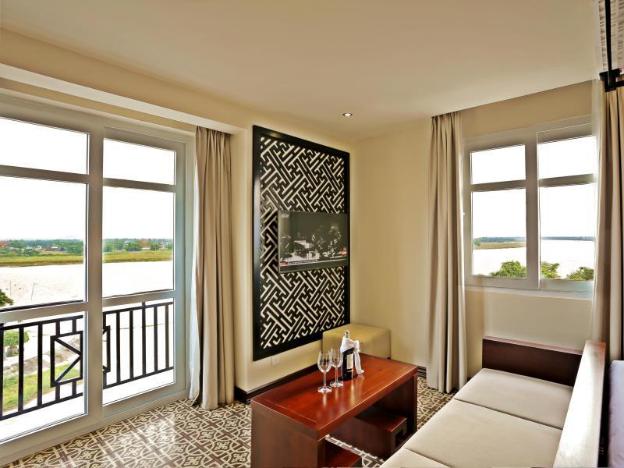 royal riverside hoi an hotel