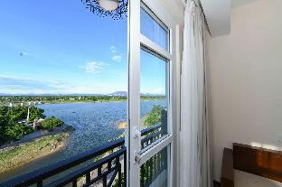 royal riverside hoi an hotel
