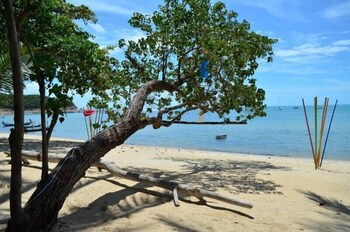 think and retro cafe lipa noi samui