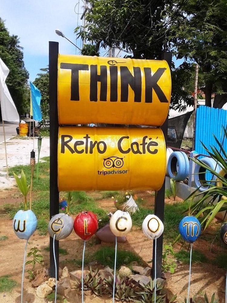 think and retro cafe lipa noi samui