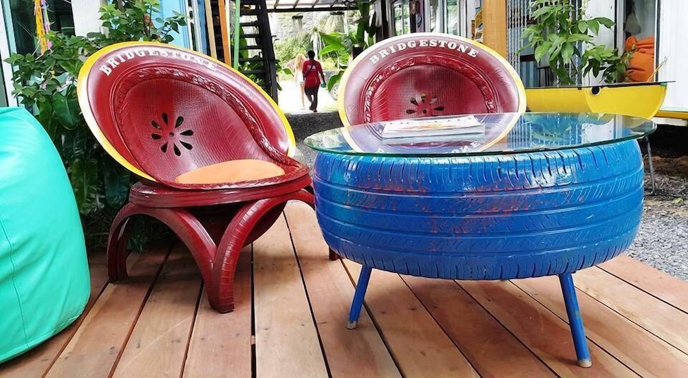 think and retro cafe lipa noi samui