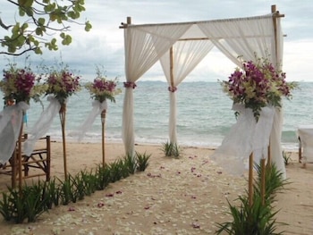 think and retro cafe lipa noi samui