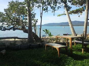 think and retro cafe lipa noi samui