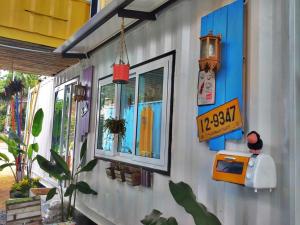 think and retro cafe lipa noi samui