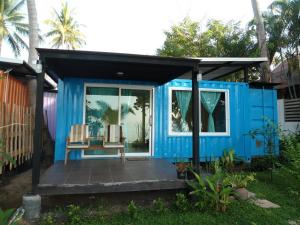 think and retro cafe lipa noi samui