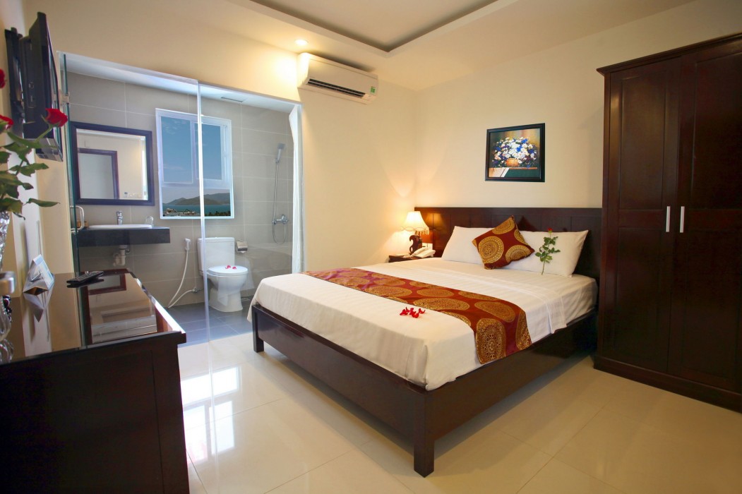 azura hotel