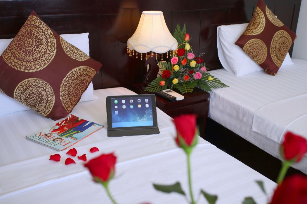 azura hotel