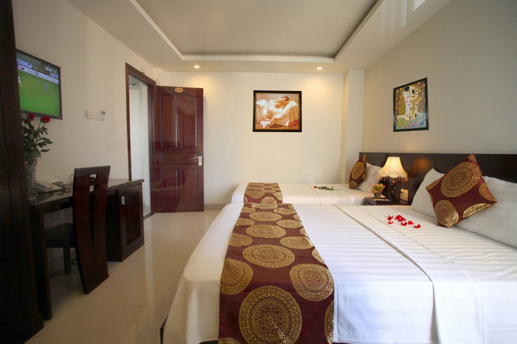 azura hotel