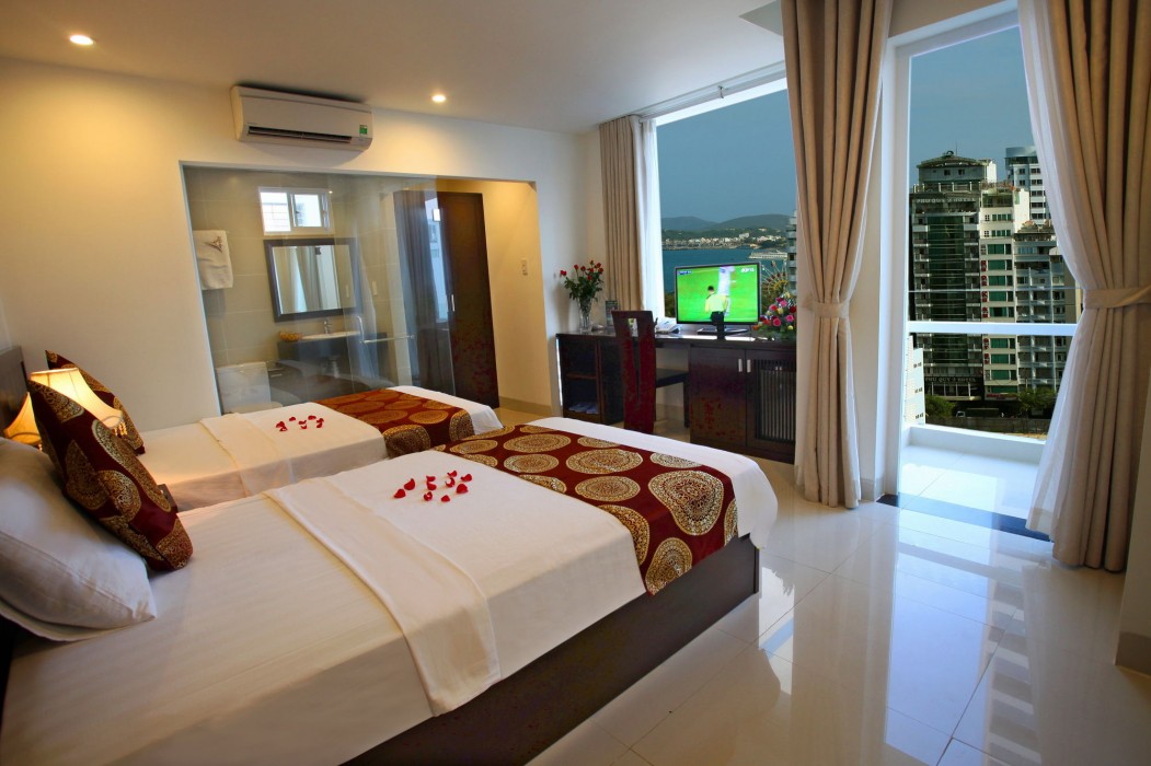 azura hotel