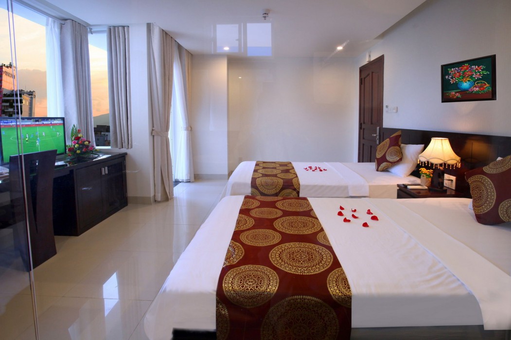 azura hotel