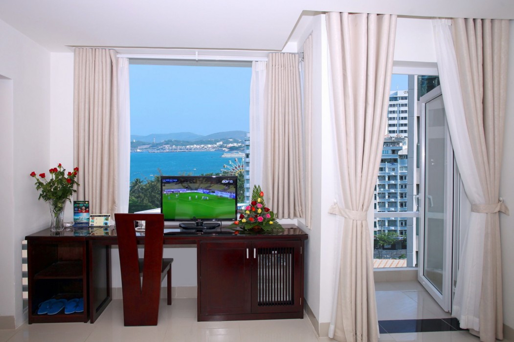 azura hotel