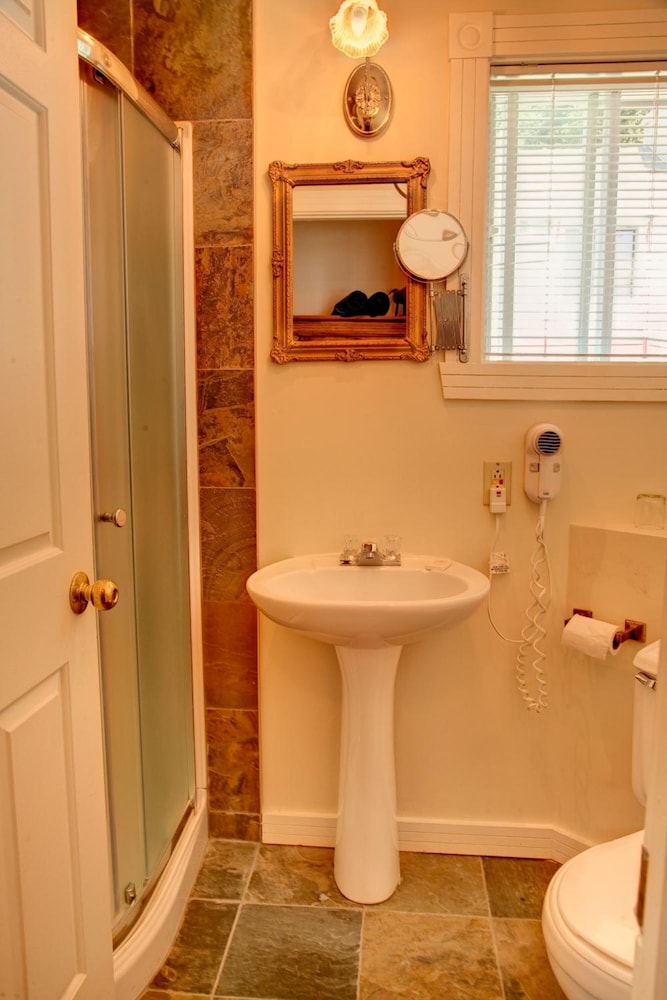 auberge de la tour du lac