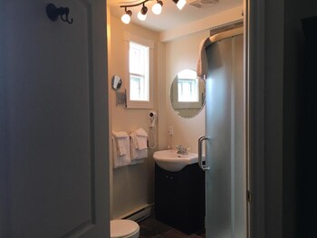 auberge de la tour du lac