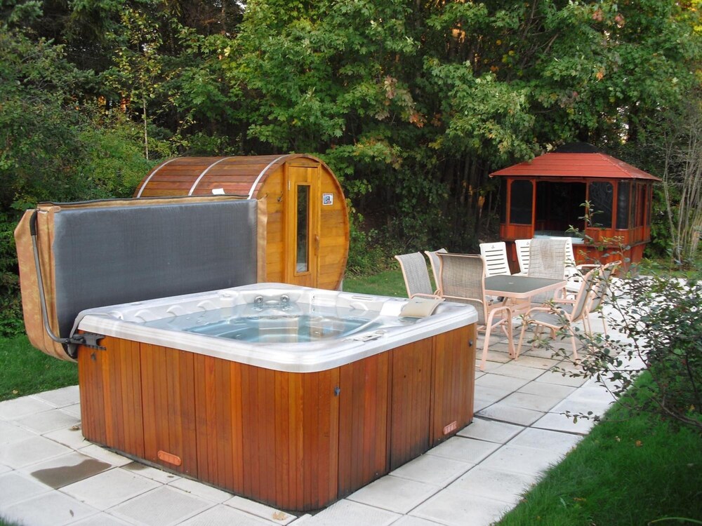 auberge de la tour du lac