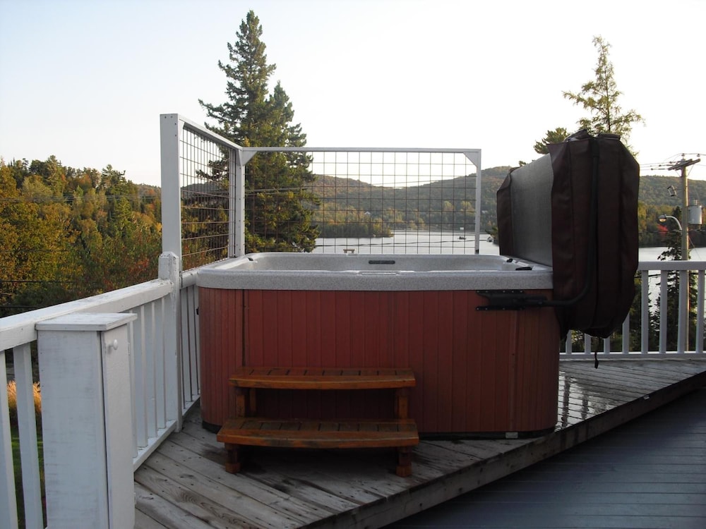 auberge de la tour du lac