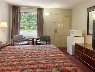 Super 8 By Wyndham Fayetteville,Stedman>>Fayetteville,2 star