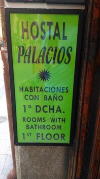 hostal palacios fuencarral