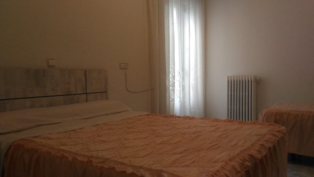 hostal palacios fuencarral