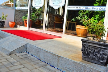 gumuldur mavi deniz otel