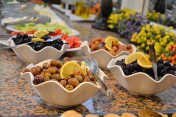 gumuldur mavi deniz otel