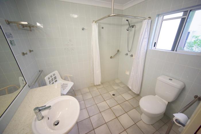 lazy lizard motor inn