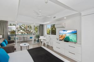 by the sea port douglas