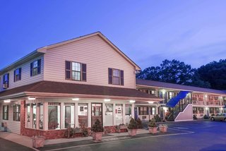 knights inn north attleboro