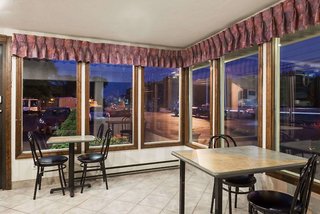 Knights Inn North Attleboro,Bristol>>Attleboro,2 star
