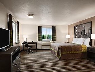 super 8 by wyndham portland airport